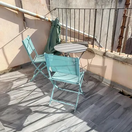 Avec Terrasse A Aix En Provence 20 M² Vue Aix-en-Provence
